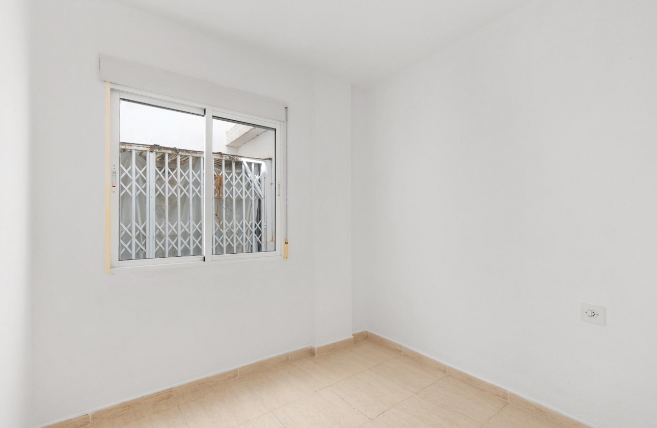 Rynek wtórny - Apartament - Torrevieja - Puerto Deportivo
