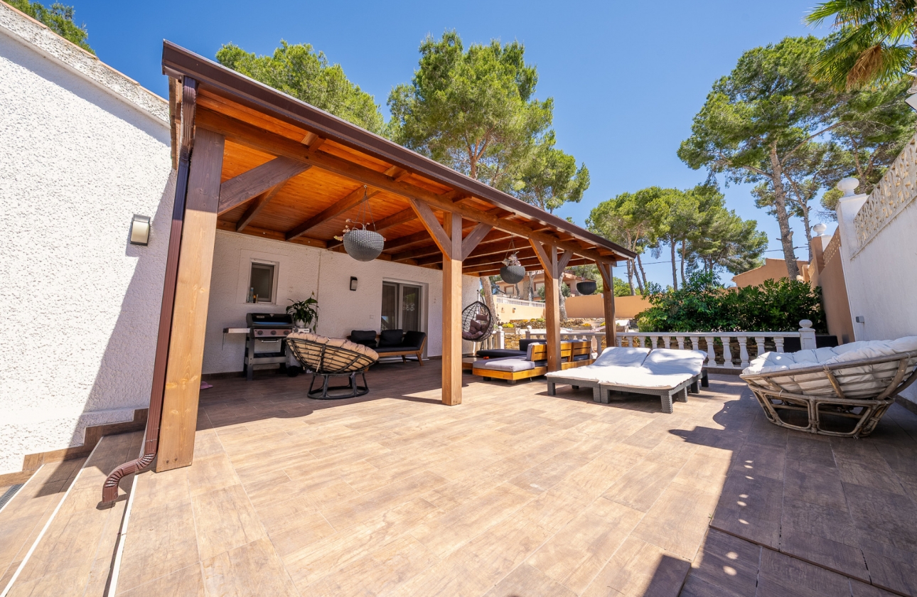 Resale - Villa - Pinar de Campoverde
