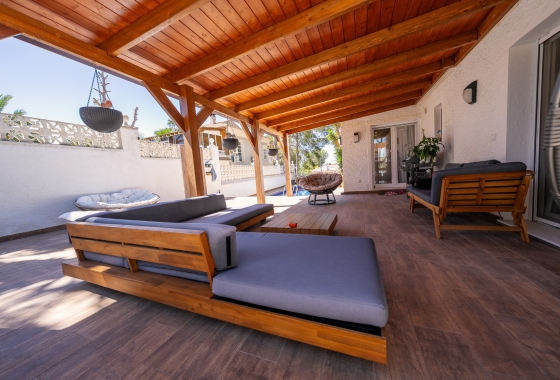 Resale - Villa - Pinar de Campoverde