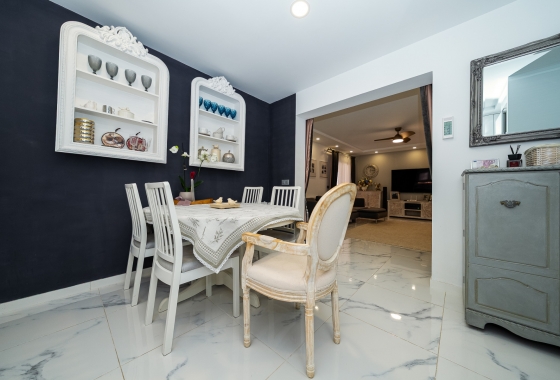 Resale - Villa - Pinar de Campoverde
