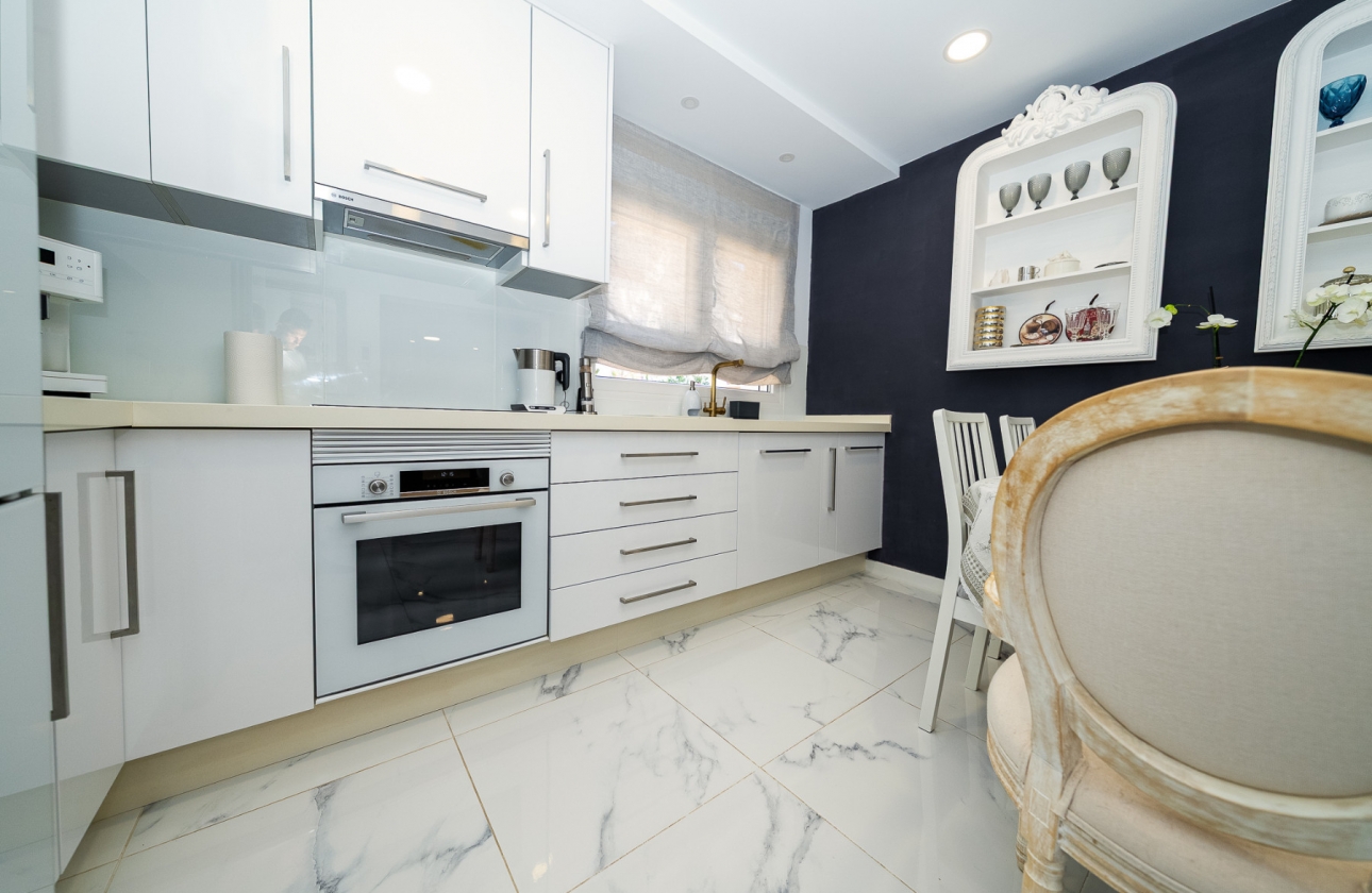 Resale - Villa - Pinar de Campoverde