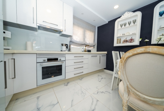 Resale - Villa - Pinar de Campoverde
