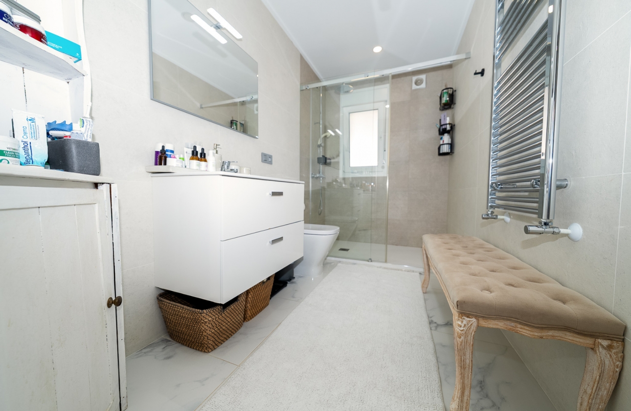 Resale - Villa - Pinar de Campoverde