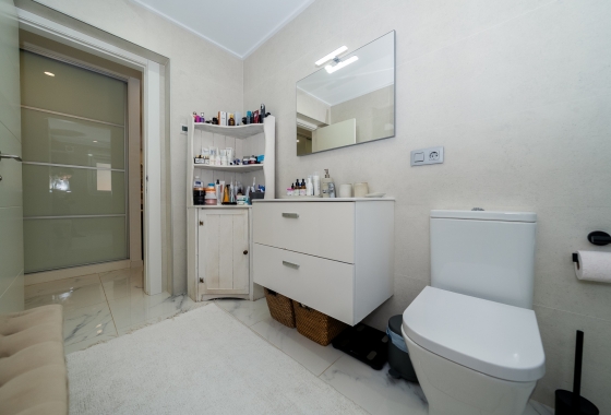 Resale - Villa - Pinar de Campoverde