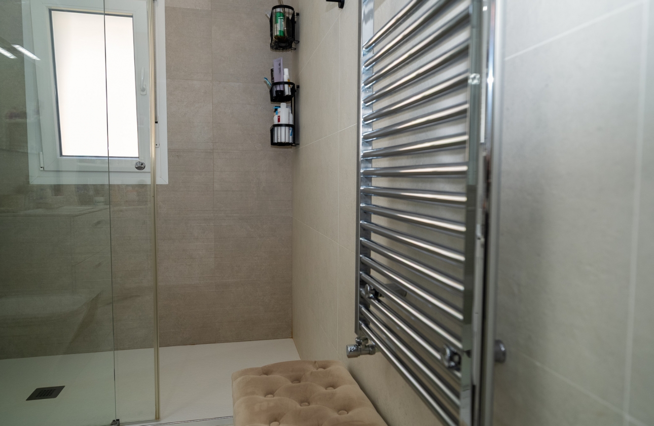 Resale - Villa - Pinar de Campoverde