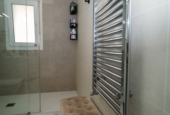 Resale - Villa - Pinar de Campoverde