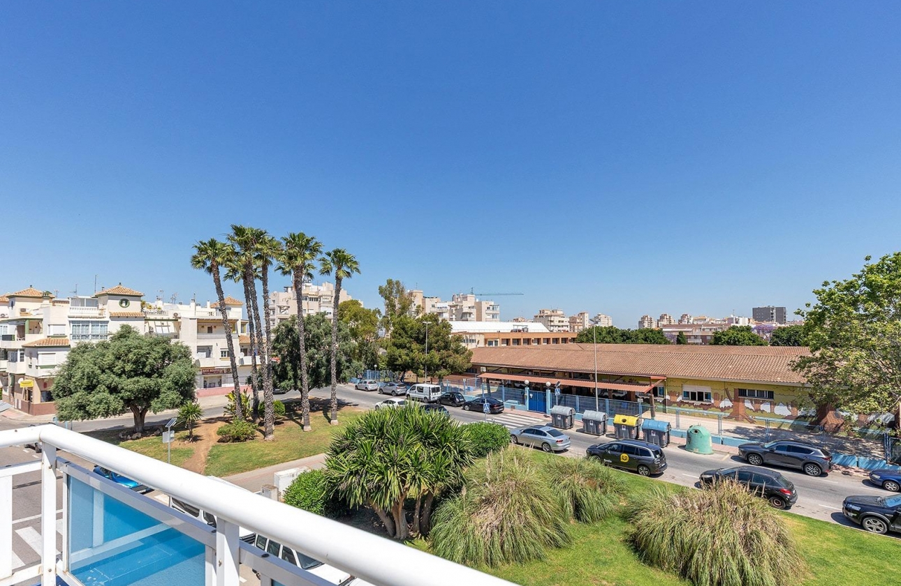 Reventa - Ático - Torrevieja - Estacion de autobuses