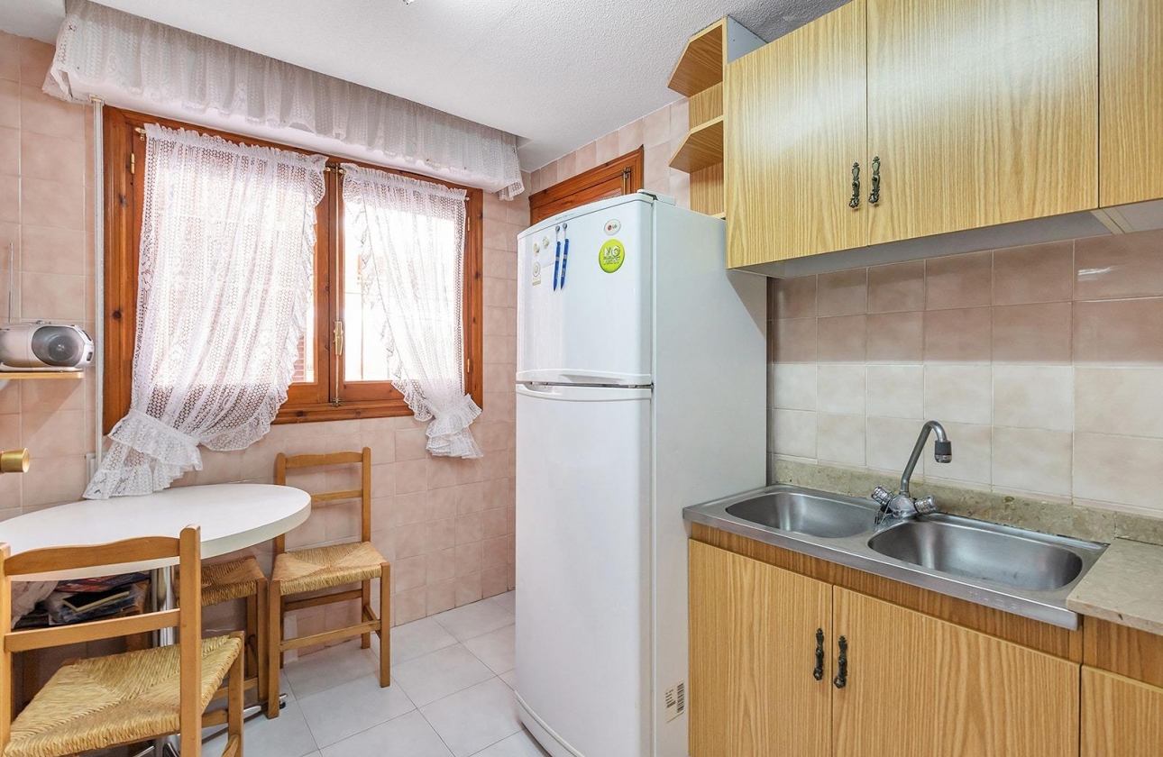 Reventa - Apartment - Torrevieja - Estacion de autobuses