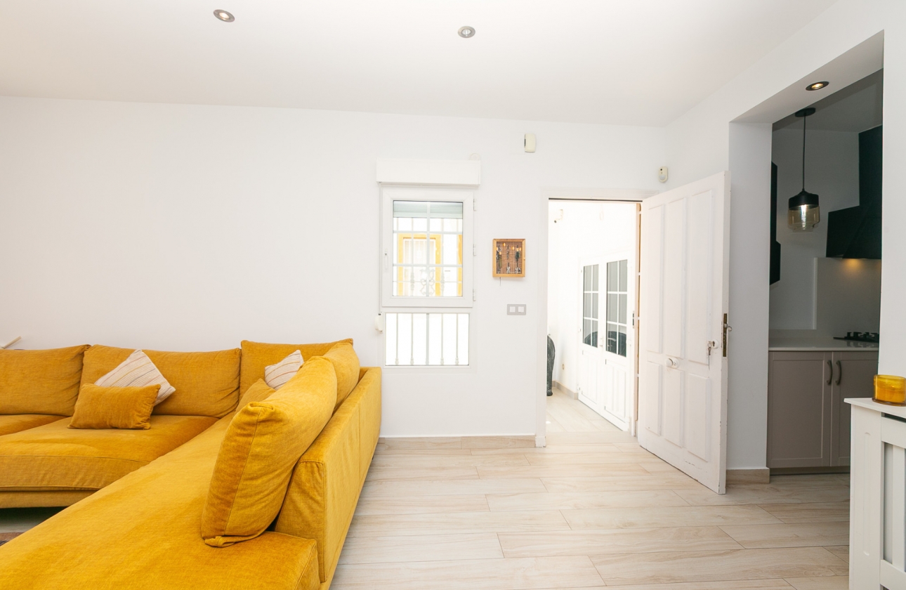 Resale - Semi-detached - Orihuela Costa - Los Dolses