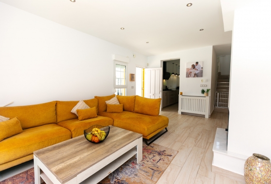 Resale - Semi-detached - Orihuela Costa - Los Dolses