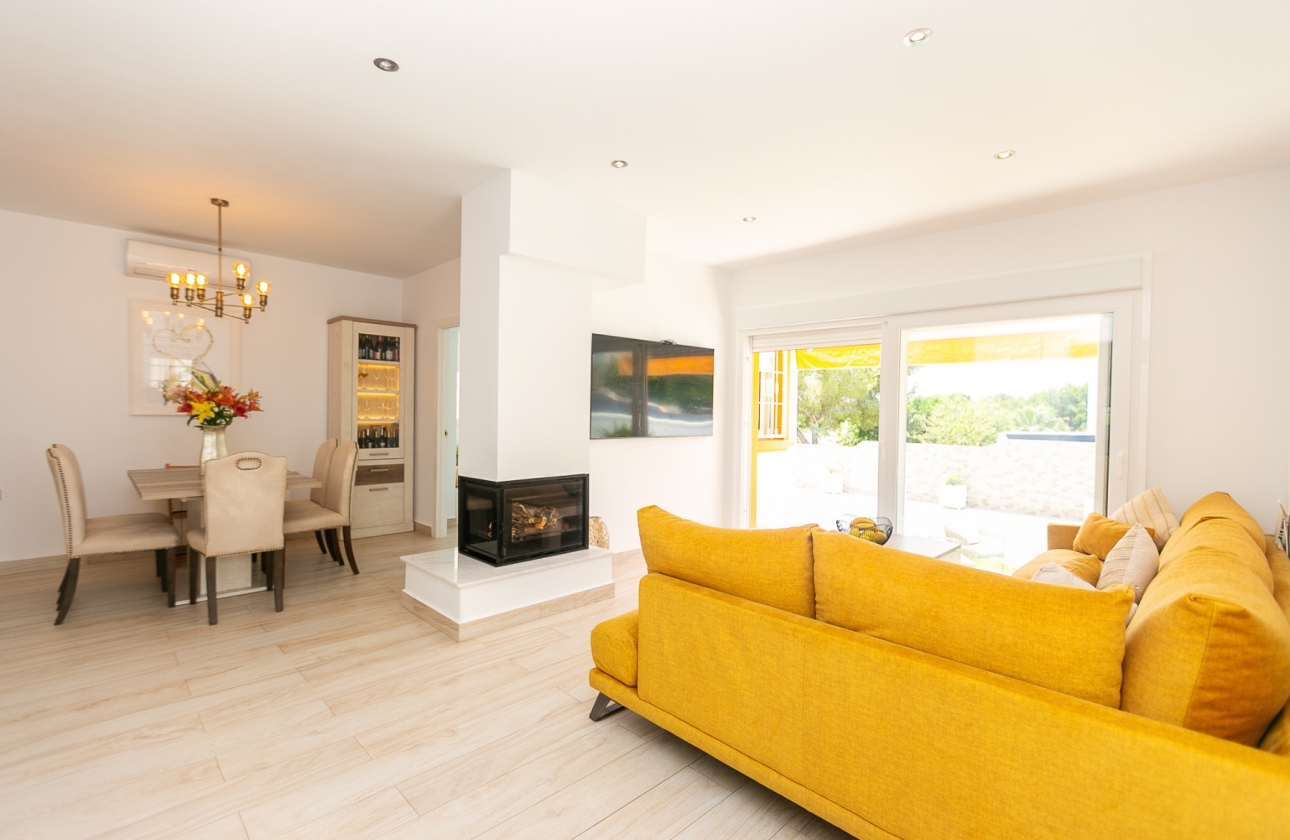 Resale - Semi-detached - Orihuela Costa - Los Dolses