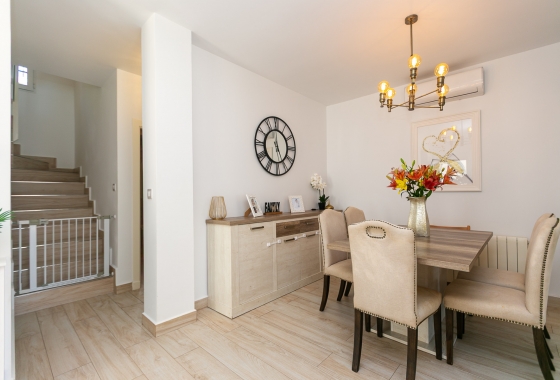 Resale - Semi-detached - Orihuela Costa - Los Dolses