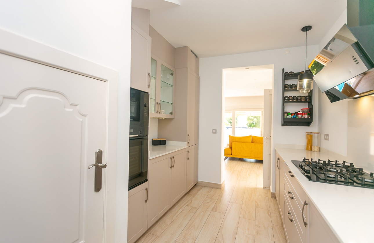 Resale - Semi-detached - Orihuela Costa - Los Dolses