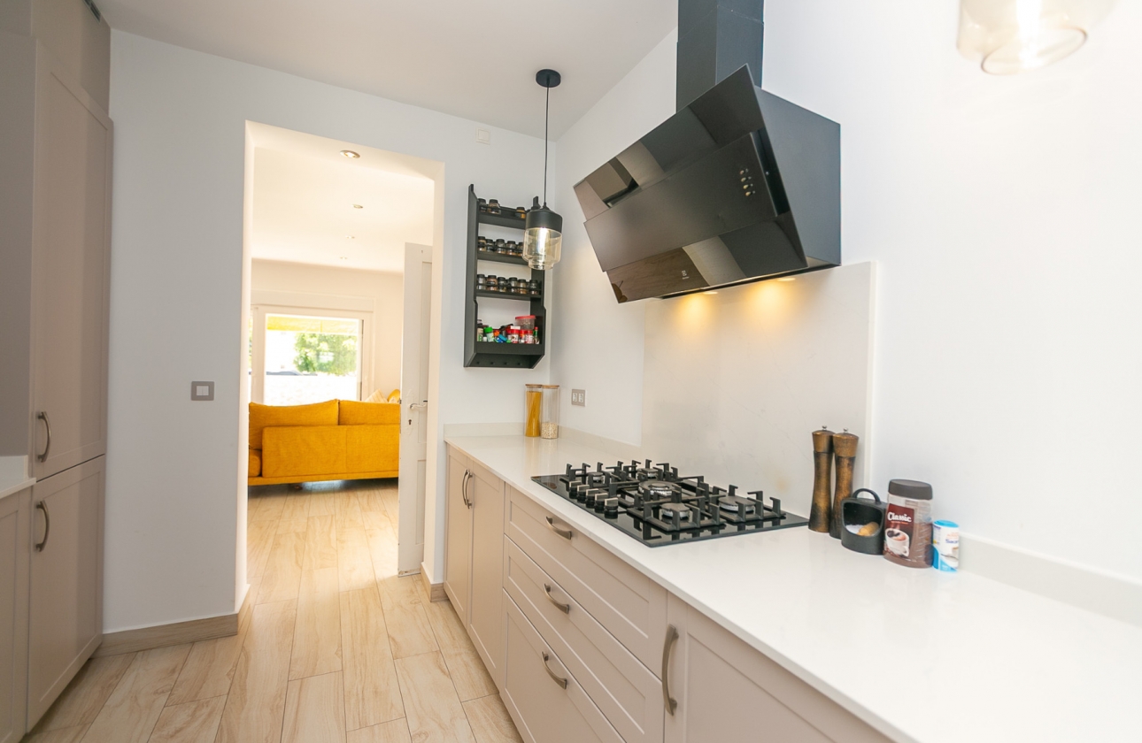 Resale - Semi-detached - Orihuela Costa - Los Dolses