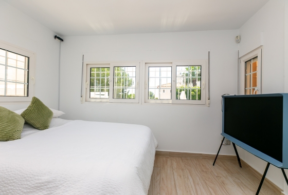 Resale - Semi-detached - Orihuela Costa - Los Dolses
