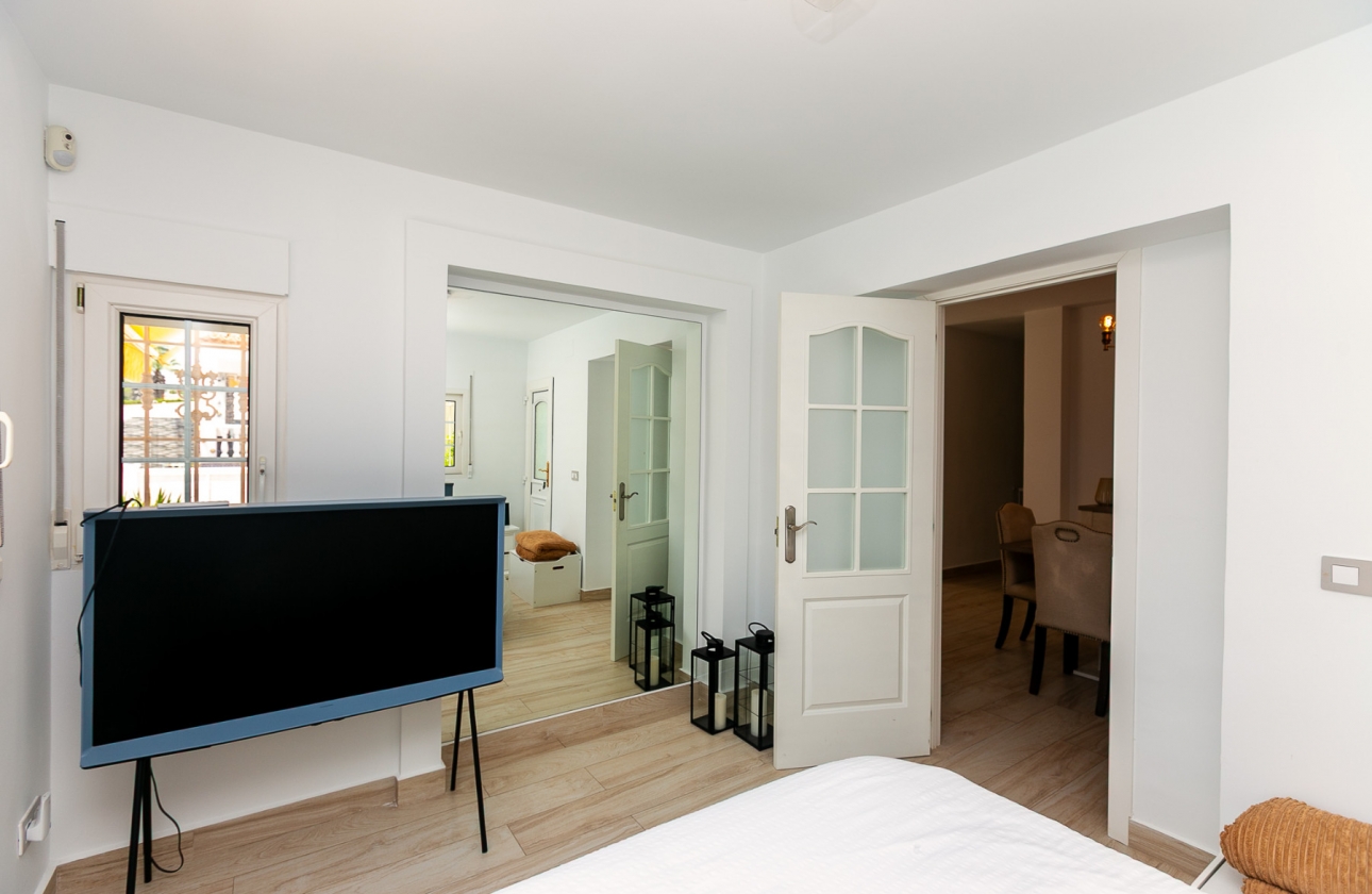 Resale - Semi-detached - Orihuela Costa - Los Dolses