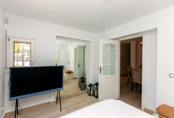 Resale - Semi-detached - Orihuela Costa - Los Dolses