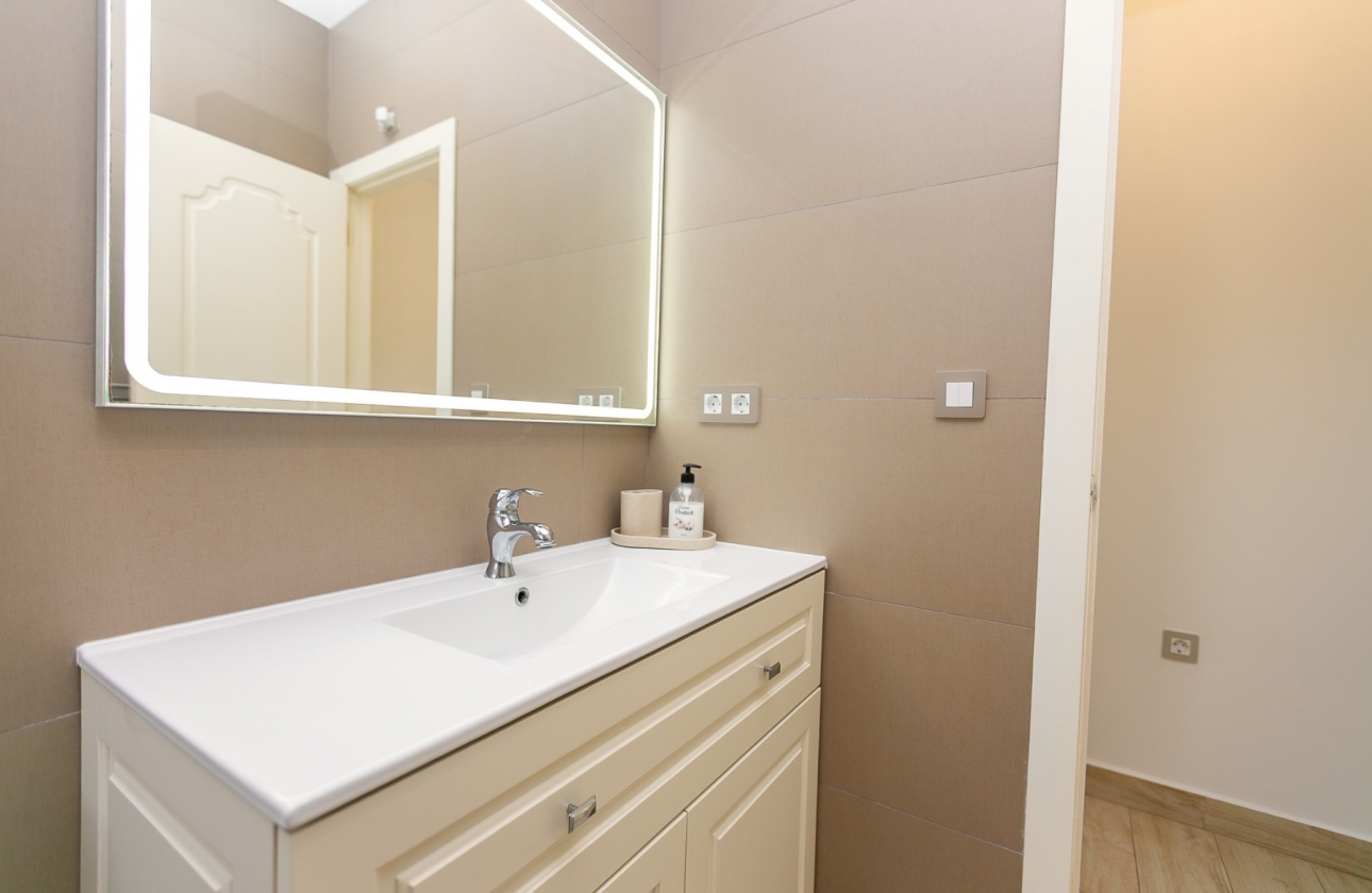 Resale - Semi-detached - Orihuela Costa - Los Dolses