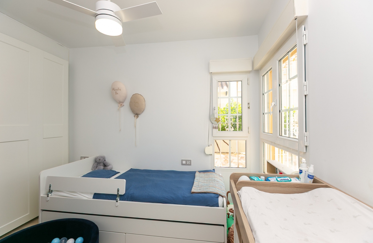 Resale - Semi-detached - Orihuela Costa - Los Dolses