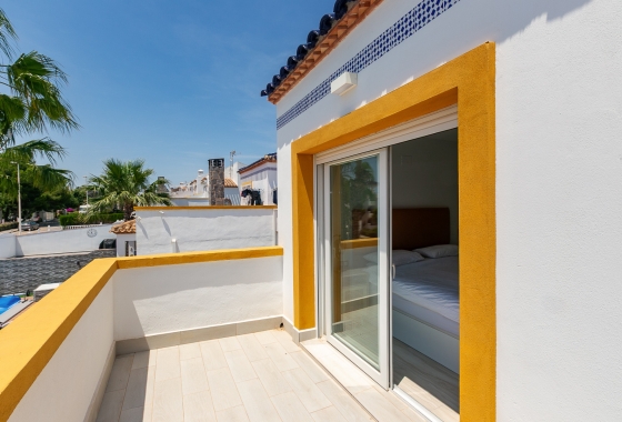 Resale - Semi-detached - Orihuela Costa - Los Dolses