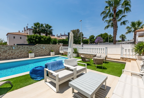 Resale - Semi-detached - Orihuela Costa - Los Dolses