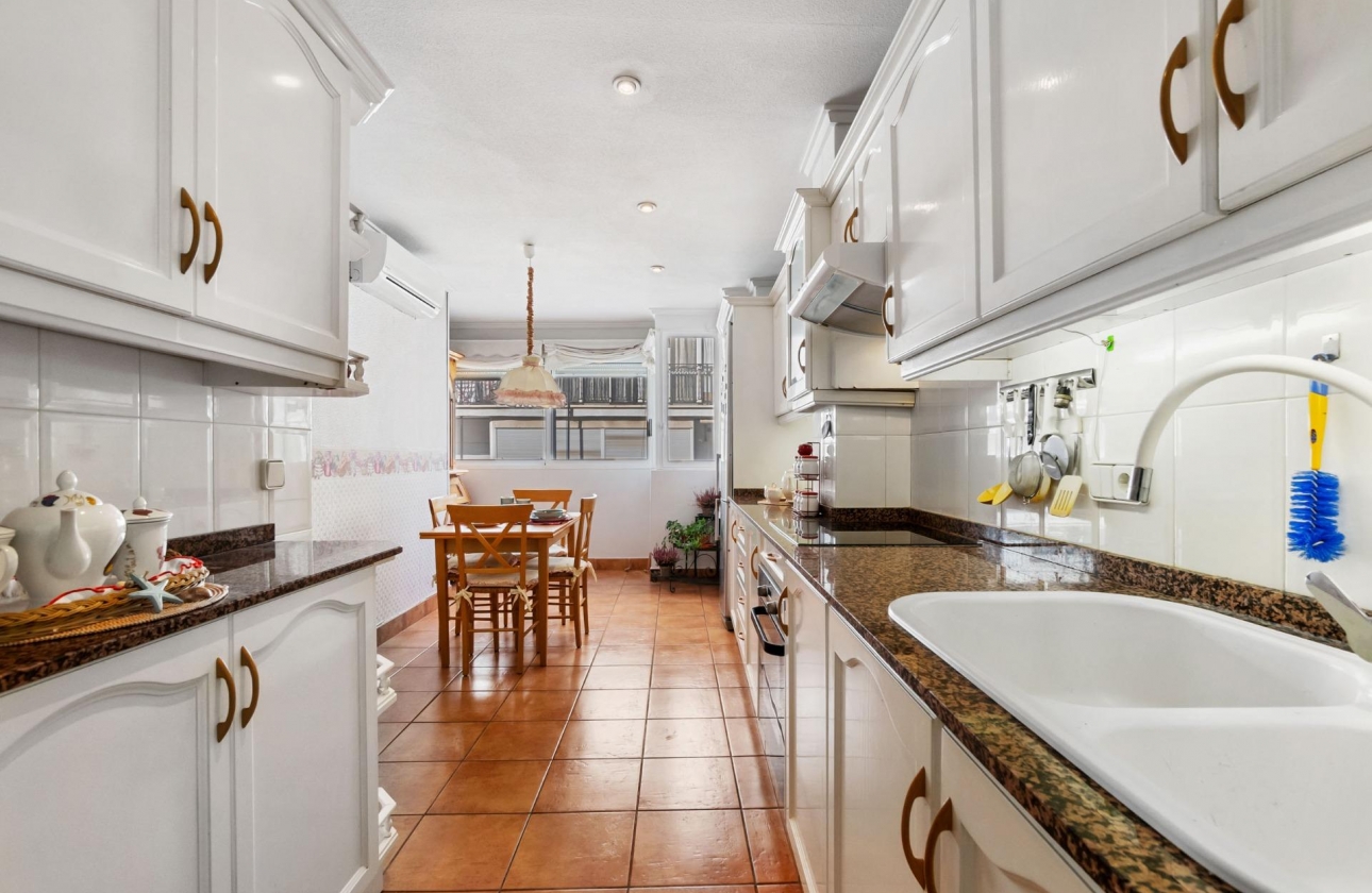 Reventa - Apartment - Torrevieja - Centro - Muelle Pesquero