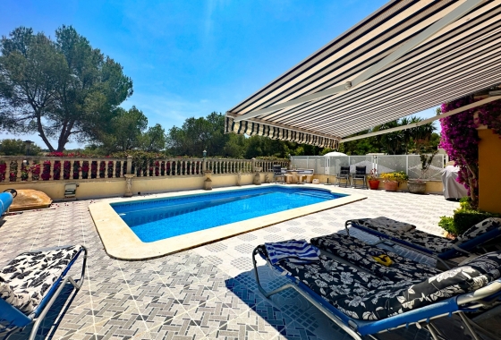 Resale - Villa - Orihuela Costa - Las Ramblas