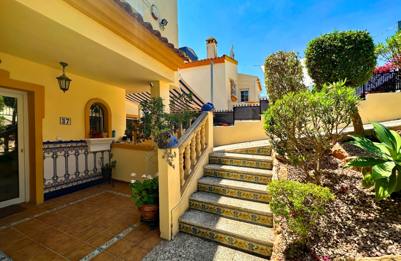 Resale - Villa - Orihuela Costa - Las Ramblas