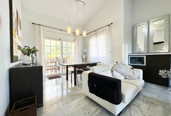 Resale - Villa - Orihuela Costa - Las Ramblas