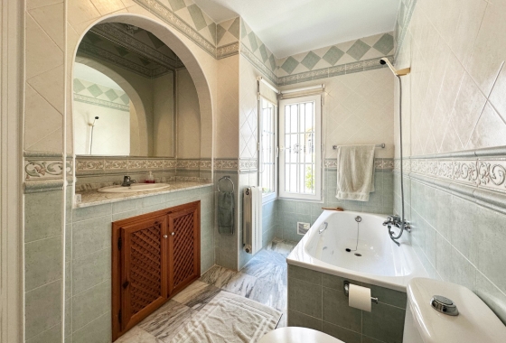Resale - Villa - Orihuela Costa - Las Ramblas