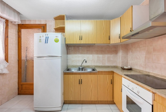 Rynek wtórny - Apartament - Torrevieja - Estacion de autobuses