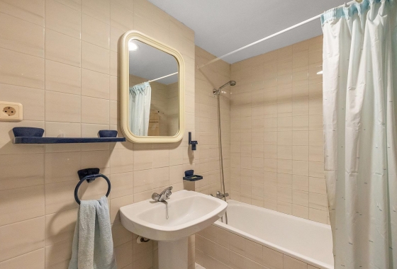 Rynek wtórny - Apartament - Torrevieja - Estacion de autobuses