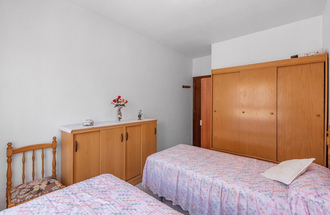 Rynek wtórny - Apartament - Torrevieja - Estacion de autobuses