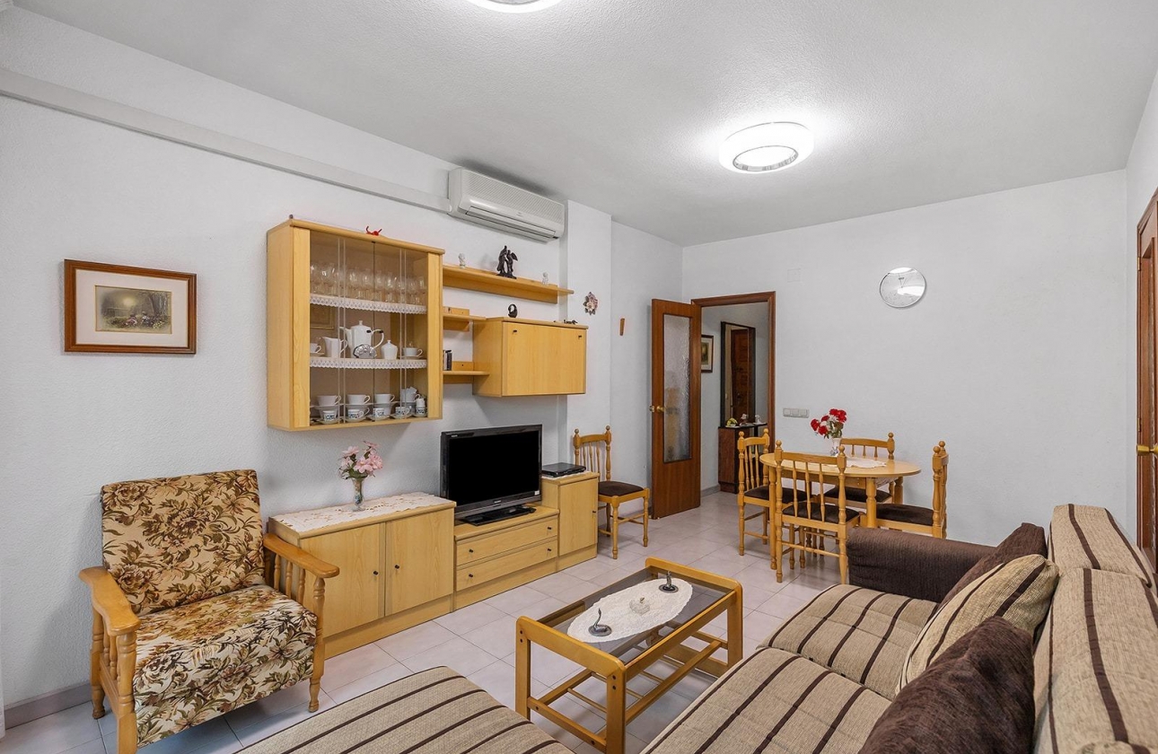 Rynek wtórny - Apartament - Torrevieja - Estacion de autobuses