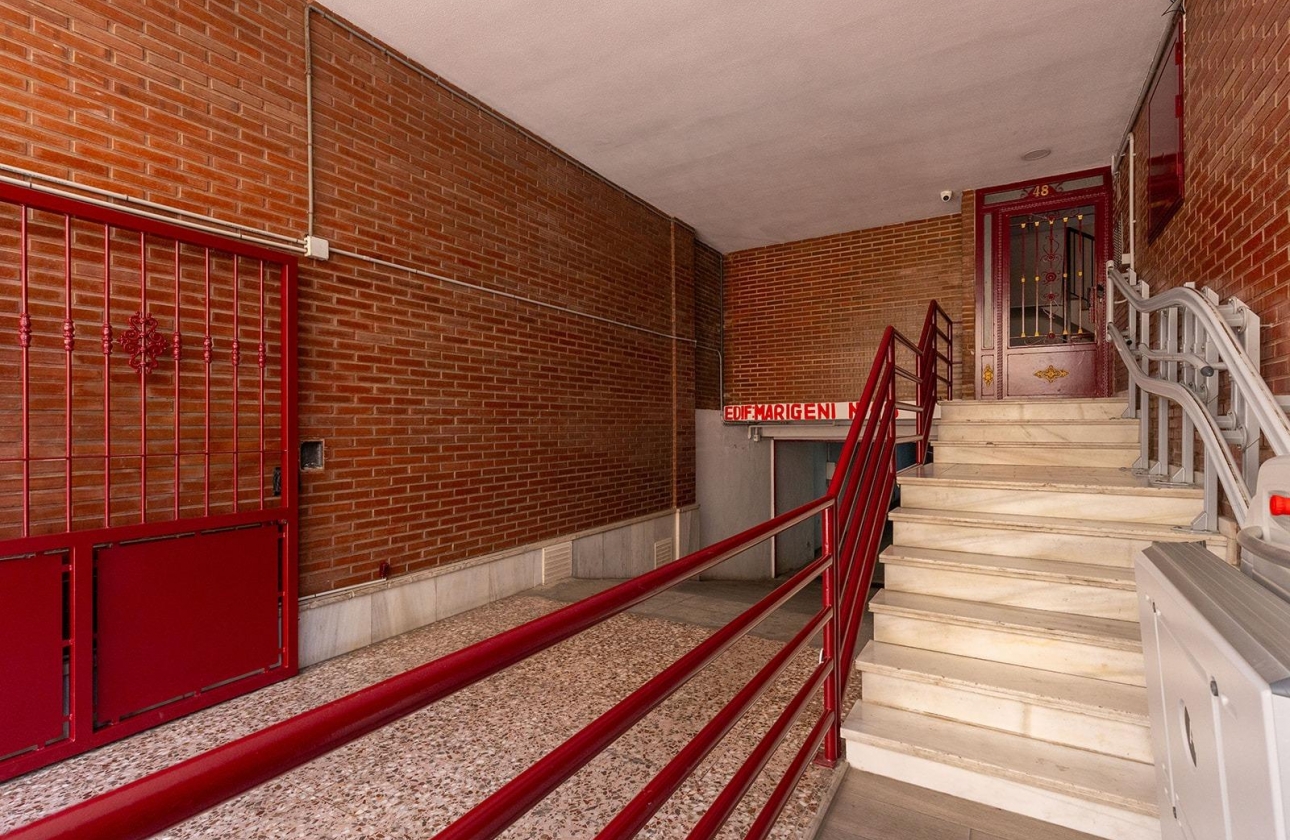 Rynek wtórny - Apartament - Torrevieja - Estacion de autobuses