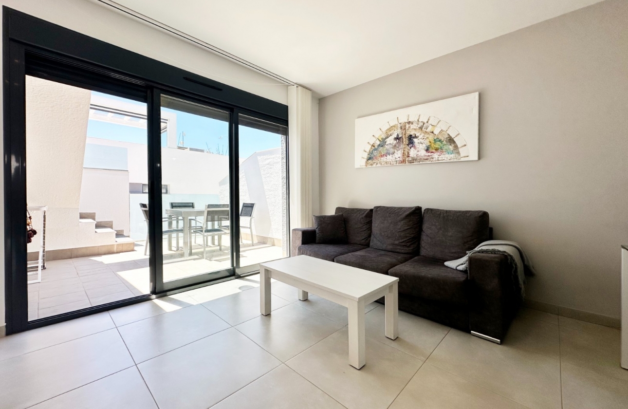 Resale - Apartment - Guardamar del Segura - El Raso
