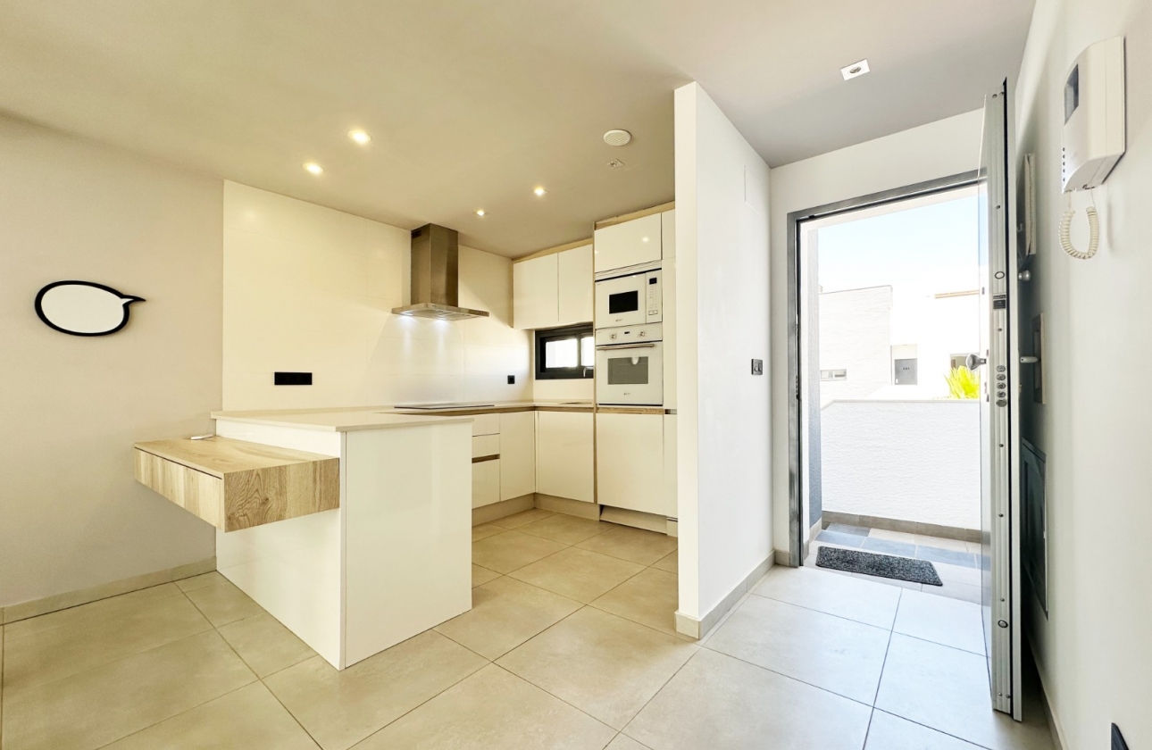 Resale - Apartment - Guardamar del Segura - El Raso