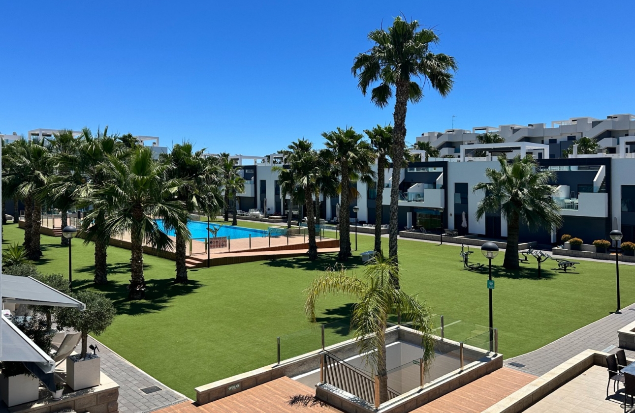 Resale - Apartment - Guardamar del Segura - El Raso