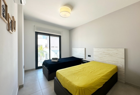 Resale - Apartment - Guardamar del Segura - El Raso