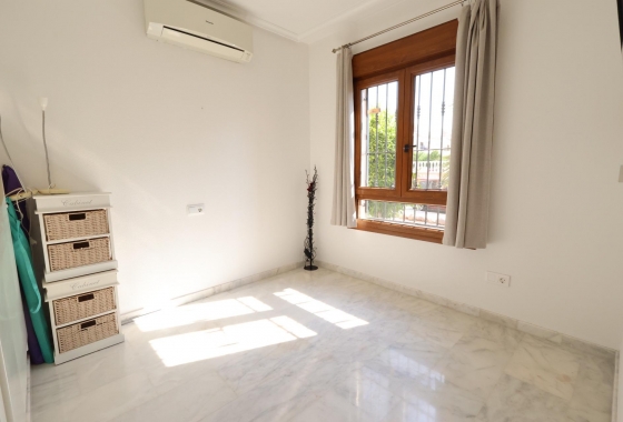 Resale - Apartment - Orihuela Costa - Pau 8