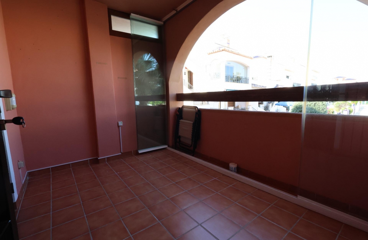 Resale - Apartment - Orihuela Costa - Pau 8