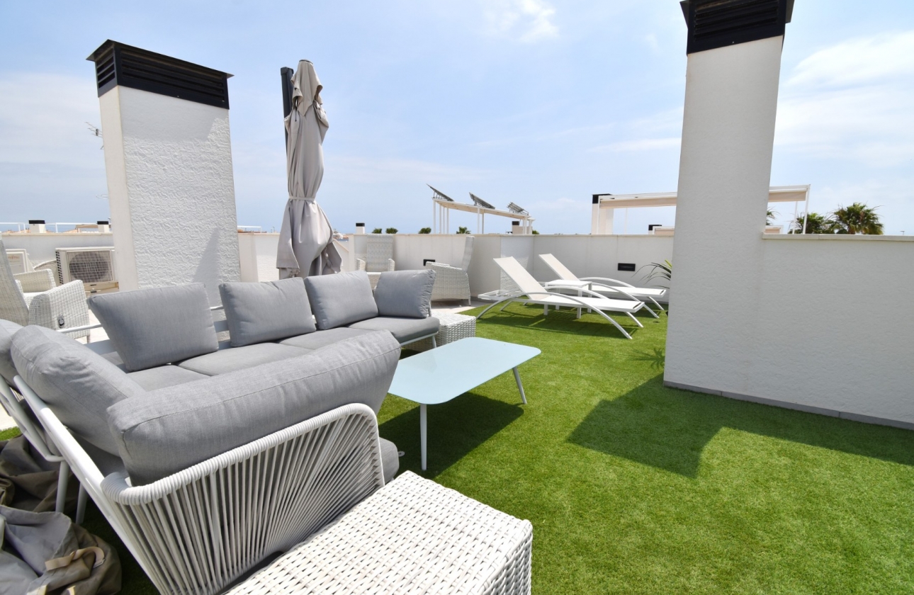Rynek wtórny - Villa - Orihuela Costa - Lomas de Cabo Roig