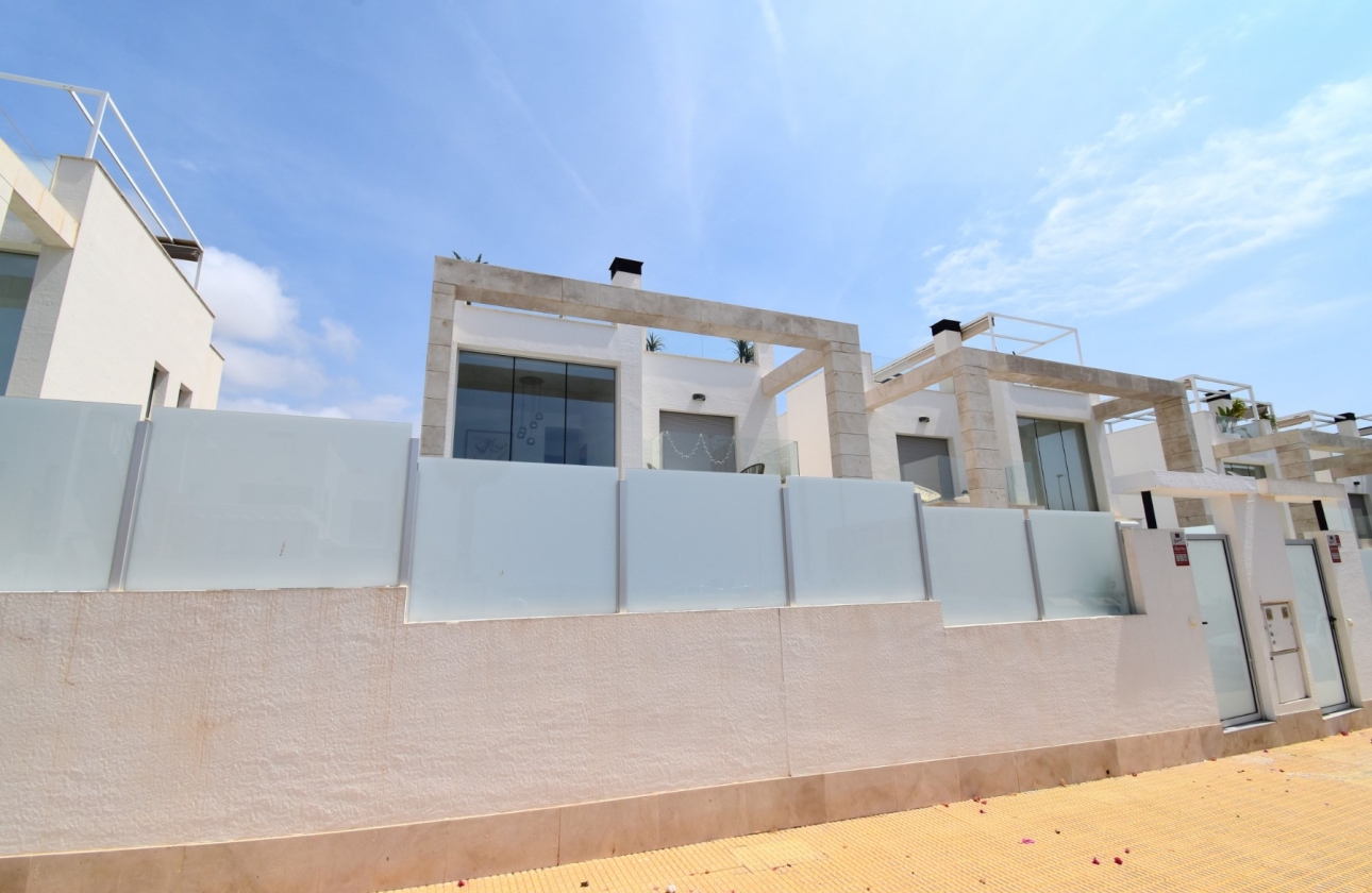 Rynek wtórny - Villa - Orihuela Costa - Lomas de Cabo Roig