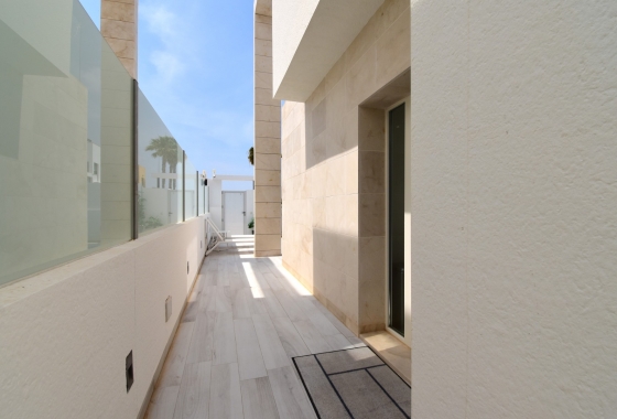 Rynek wtórny - Villa - Orihuela Costa - Lomas de Cabo Roig