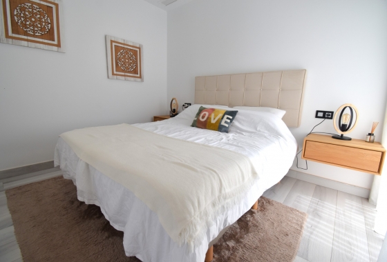 Rynek wtórny - Villa - Orihuela Costa - Lomas de Cabo Roig