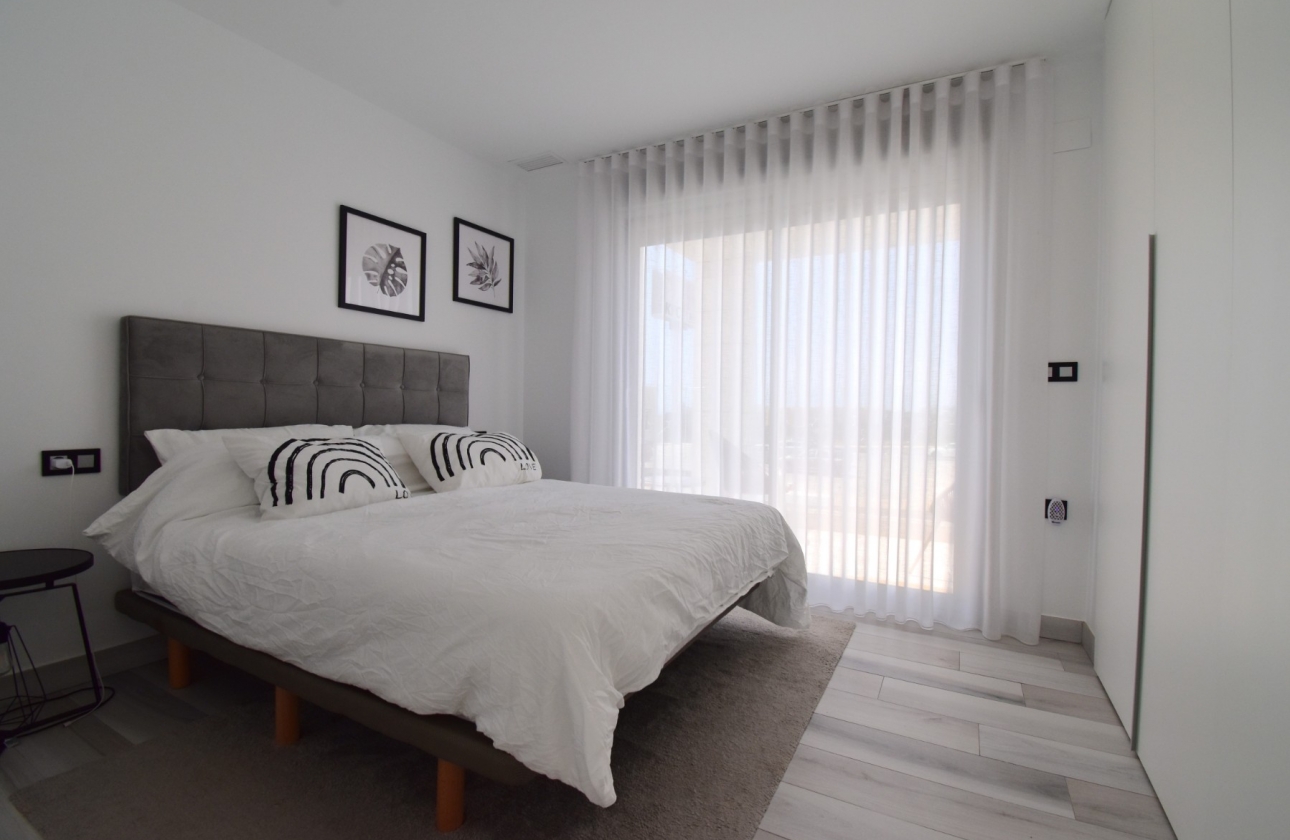 Rynek wtórny - Villa - Orihuela Costa - Lomas de Cabo Roig