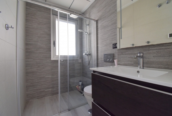 Rynek wtórny - Villa - Orihuela Costa - Lomas de Cabo Roig