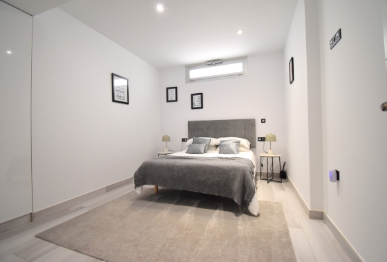 Rynek wtórny - Villa - Orihuela Costa - Lomas de Cabo Roig