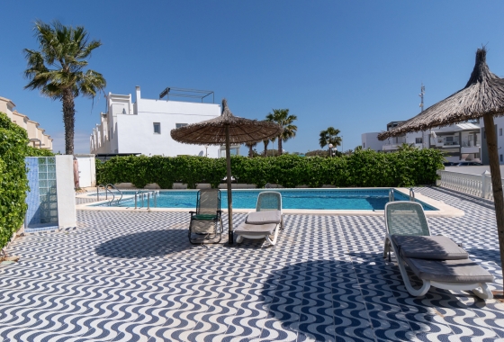 Resale - Townhouse - Orihuela Costa - Playa Flamenca