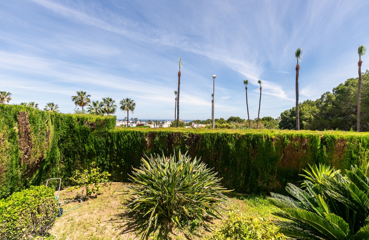 Resale - Villa - Orihuela Costa - Rioja